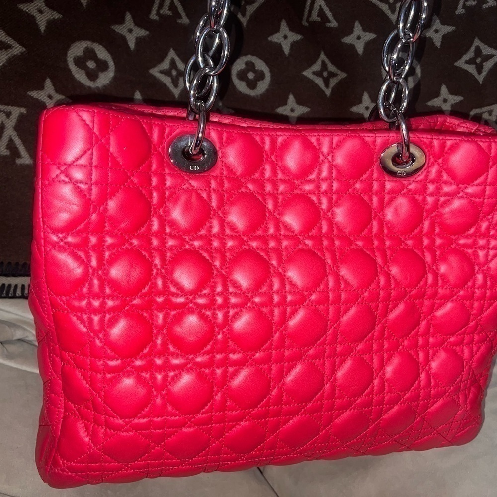 Large red lady Dior. Gorgeous and in excellent condition. - Picture 8 of 8